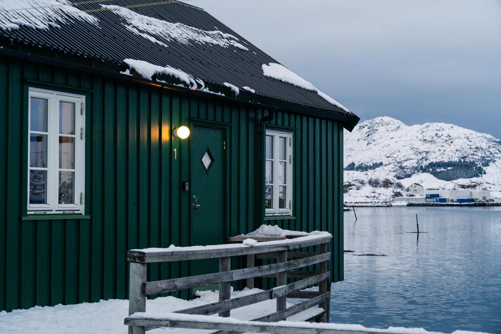 Kraemmervika Rorbuer - Rustic Cabins In Lofoten Ballstad Exterior photo