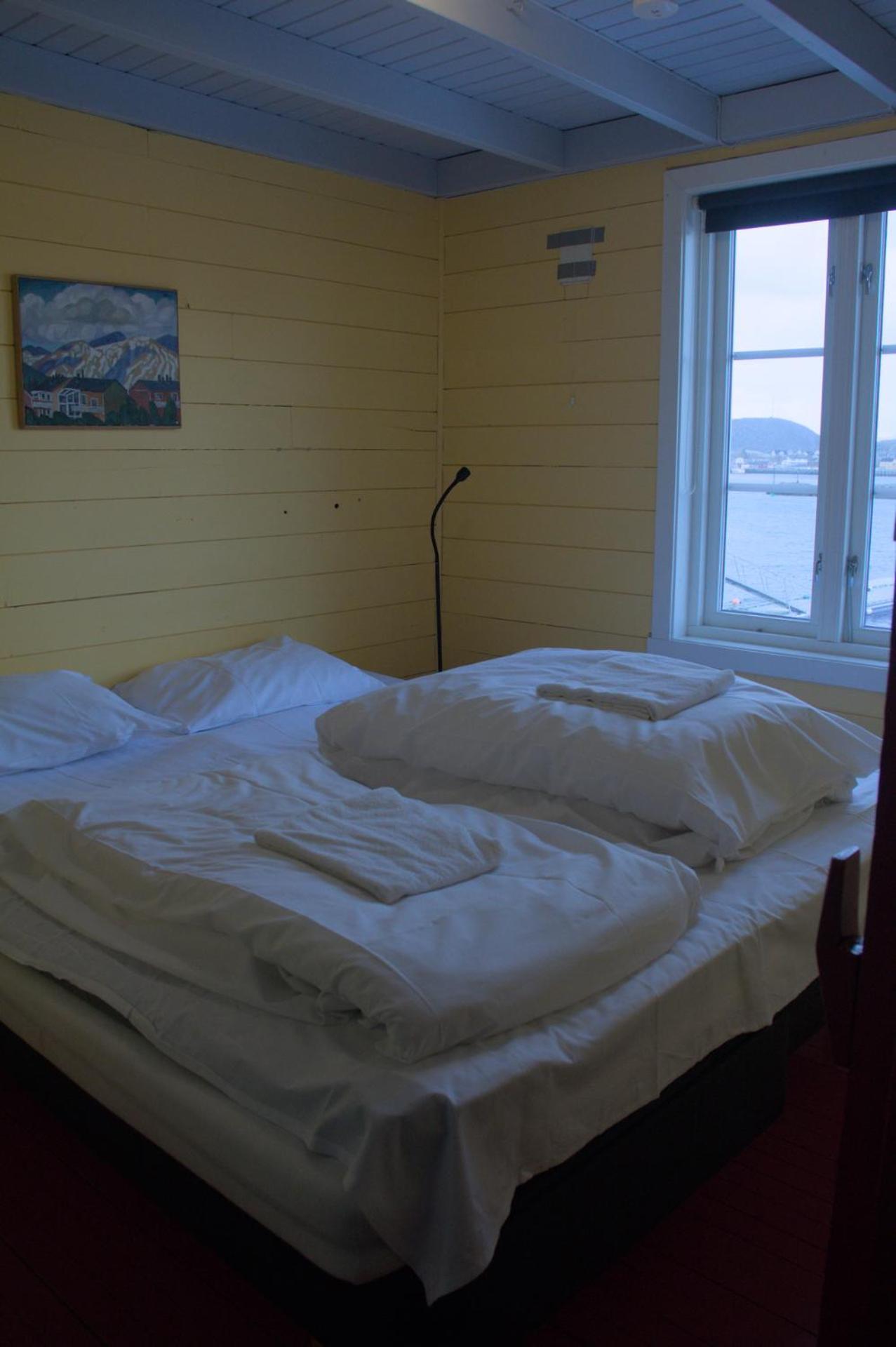 Kraemmervika Rorbuer - Rustic Cabins In Lofoten Ballstad Exterior photo